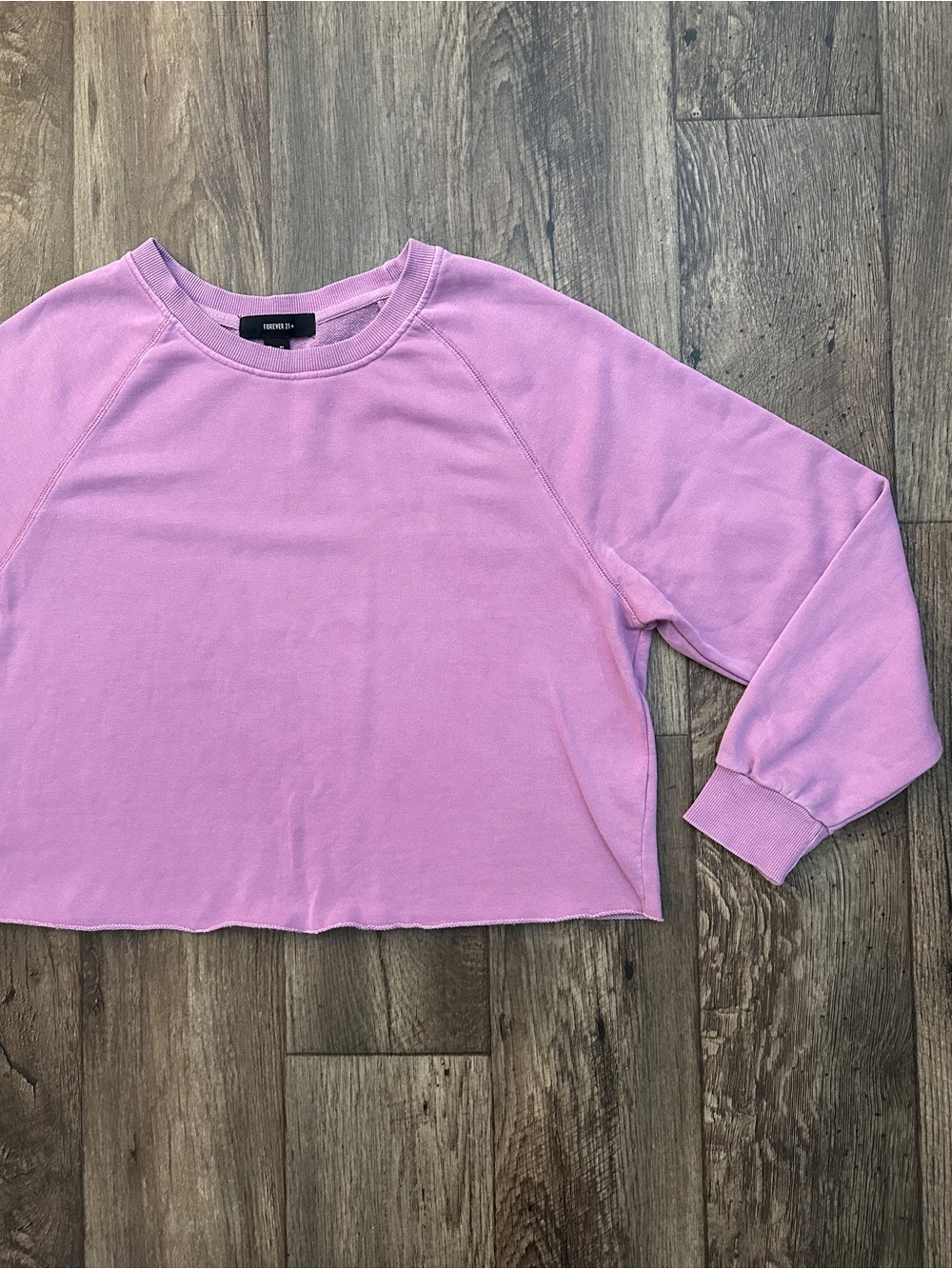 Forever 21 Raw Hem Cropped Pullover Sweatshirt Women’s Size 0X Pink